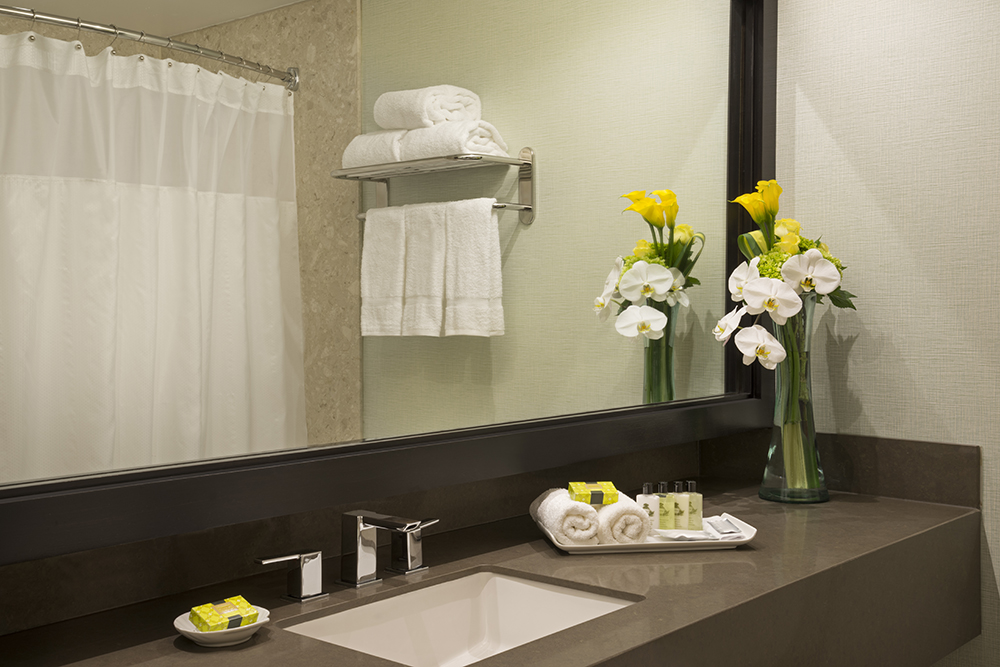 Image of a Superior Bathroom in the Intercontinental Toronto Centre